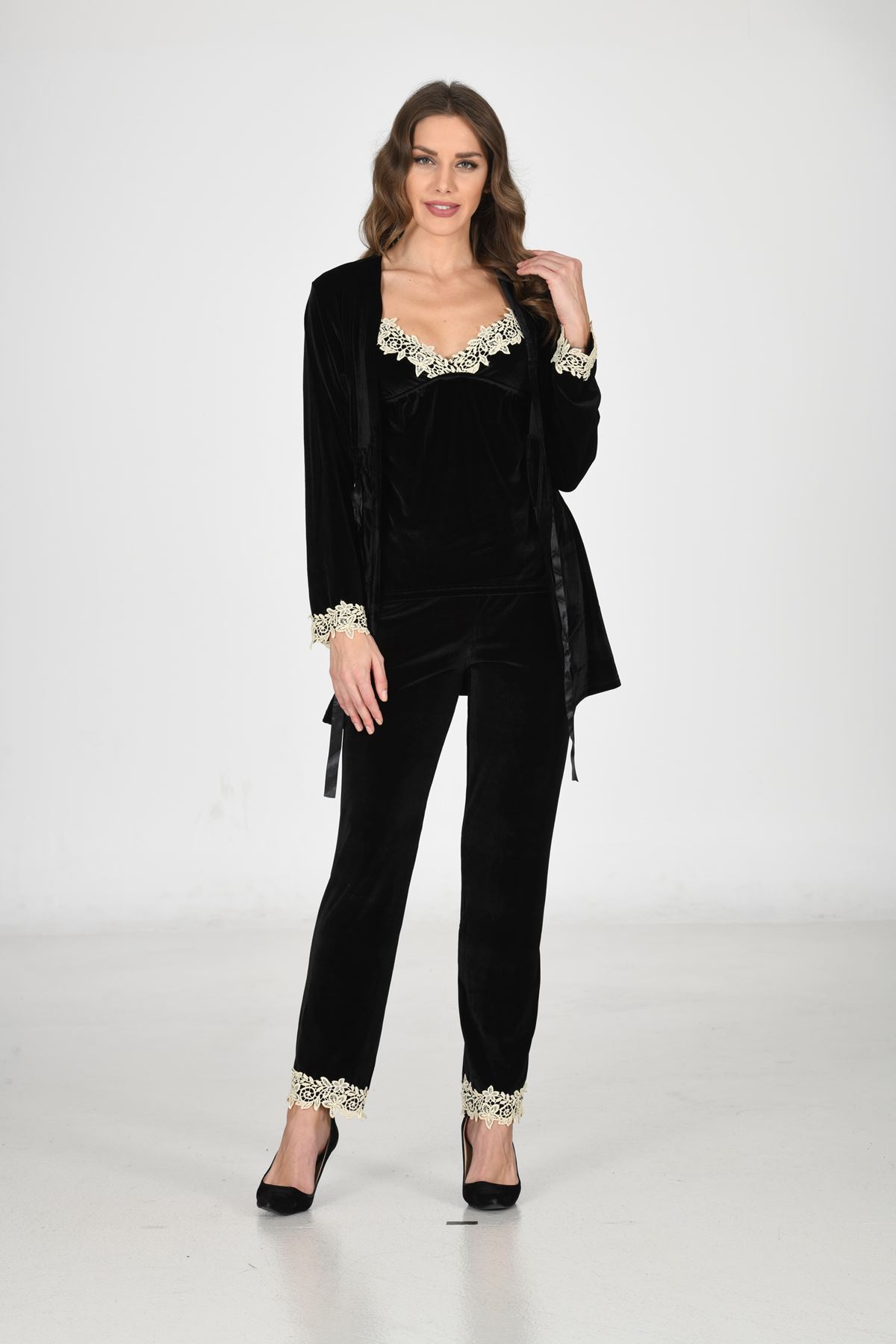 0010954_siyah-kadife-sabahlik-gecelik-takim-3-lu-1441 Siyah Kadife Sabahlık & Gecelik Takım 3' Lü - 1441 - Görsel 1