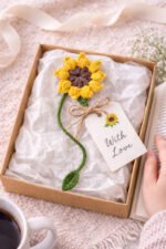 %100 Pamuk El Örgüsü Sarı Çiçek Kitap Ayracı – Doğal İp, El Yapımı, Şık ve Zarif Hediye Kitap Ayraç