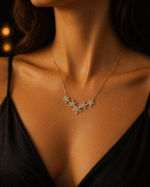 Noirlin Jewelery Işıltılı Çiçek Kolye Zarif Taşlı Paslanmaz Çelik