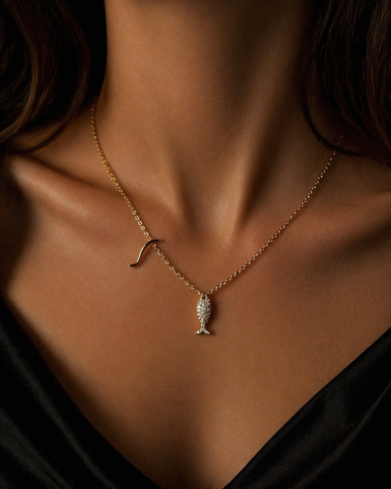 Noirlin Jewelery Balık Figürlü Taşlı Şans Kolye Paslanmaz Çelik Gold