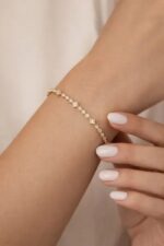Noirlin Jewelery Golden Stella Işıltı Taş Detaylı İnce Gold Bileklik - Görsel 3